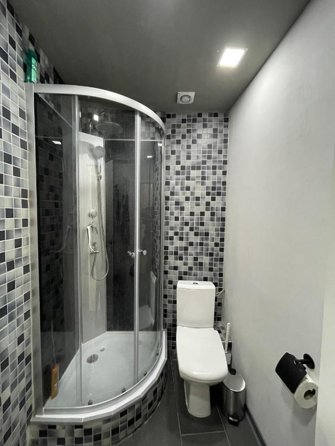 Bright: Flat With Balcony - Kitchen - Free Parking Apartment Berlin Bagian luar foto